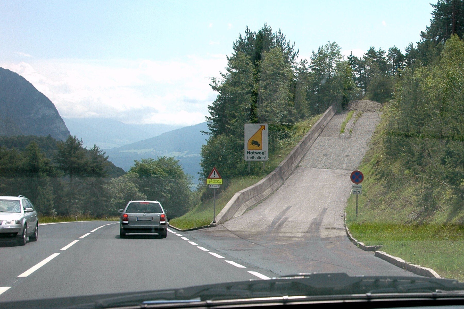 HGG-Zirlerbergstraße-Notweg-1